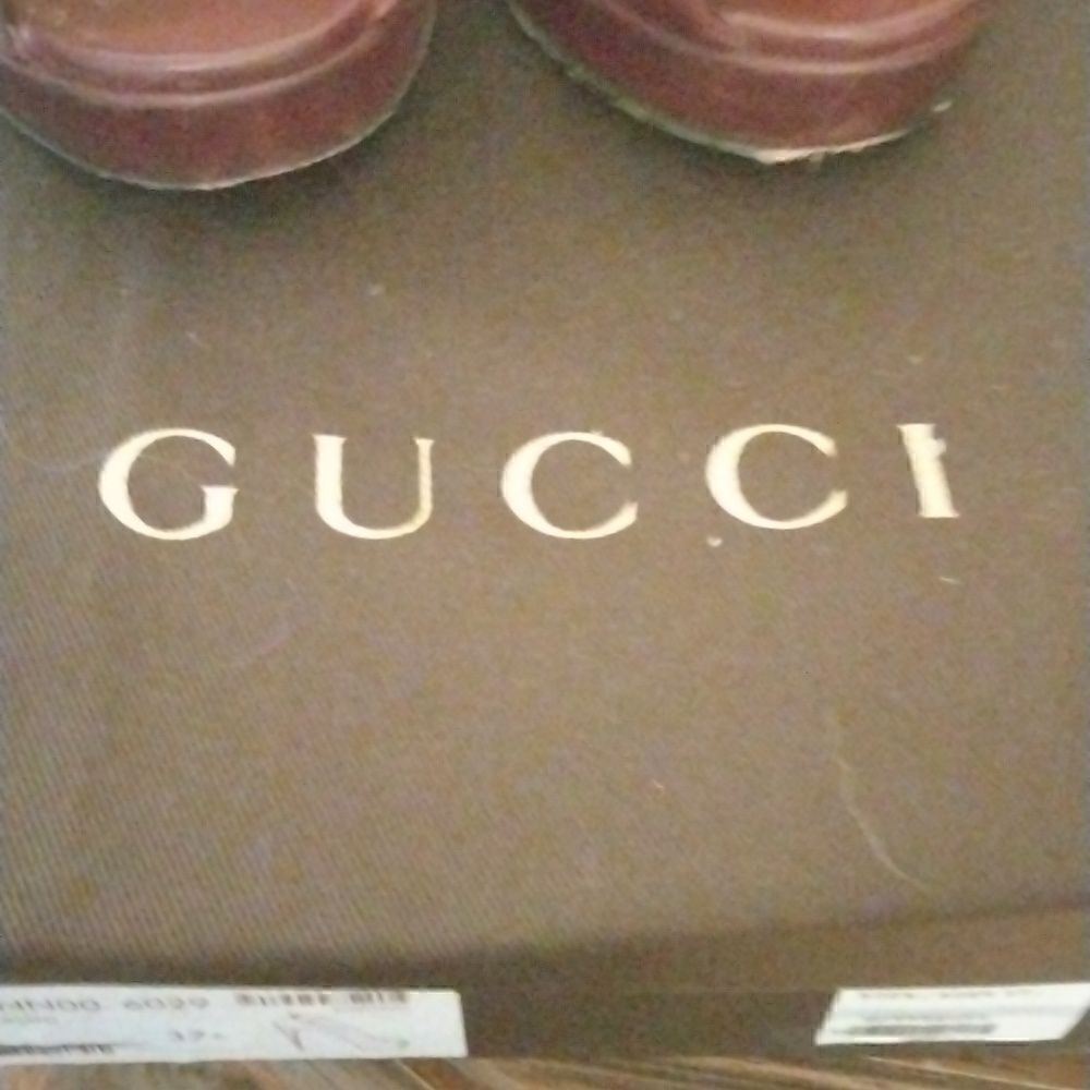 Gucci - Picture 3 of 11